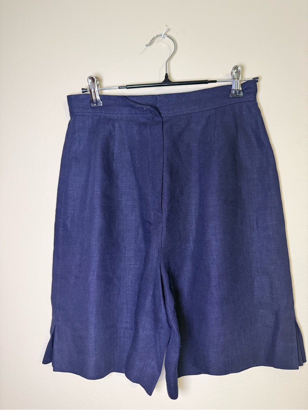 Valentino Navy Blue Linen-Blend Bermuda Shorts - Picture 3 of 8